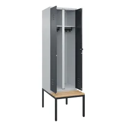 C+P Schwarz-Weiß-Spind Classic PLUS Sitzbank, Trennwand mittig, 1 Abteil, lichtgrau / grau, B 600 mm, Sicherheits-Drehriegel, untergebaut, Buche-Hartholz
