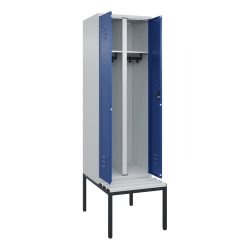 C+P Schwarz-Weiss-Spind Classic PLUS, 2 Abteile, HxBxT 2.120 x 600 x 815 mm, Zylinderschloss, untergebaute Bank aus Kunststoff, lichtgrau, enzianblau