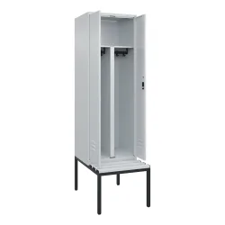 C+P PSA Doppel-Spind Classic PLUS, 2 Abteile, HxBxT 2.120 x 600 x 815 mm, Zylinderschloss, untergebaute Bank aus Kunststoff, lichtgrau, lichtgrau
