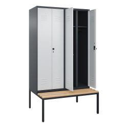 C+P Schwarz-Weiss-Spind Classic PLUS, 4 Abteile, HxBxT 2.120 x 1.200 x 815 mm, für Vorhängeschloss, untergebaute Bank aus Buche, anthrazitgrau, lichtgrau