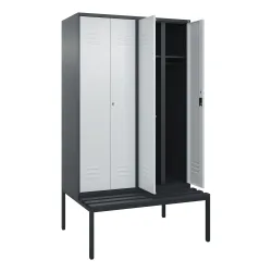 C+P Schwarz-Weiss-Spind Classic PLUS, 4 Abteile, HxBxT 2.120 x 1.200 x 815 mm, Zylinderschloss, untergebaute Bank aus Kunststoff, anthrazitgrau, lichtgrau