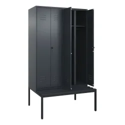 C+P Schwarz-Weiss-Spind Classic PLUS, 4 Abteile, HxBxT 2.120 x 1.200 x 815 mm, für Vorhängeschloss, untergebaute Bank aus Kunststoff, anthrazitgrau, anthrazitgrau