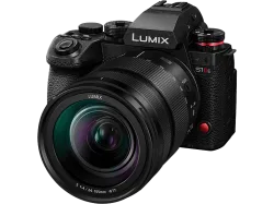 PANASONIC LUMIX S1 IIE Body + S 24-105 mm F4.0 O.I.S. Systemkamera mit Objektiv 24 - 105 mm, 7.6 cm Display Touchscreen, WLAN