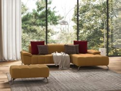 sit&more Ecksofa »Cool«, wahlweise mit Kopfteilverstellung und Vorziehsitz, motorisch, mit silberfarbenen Füssen