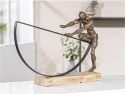 Gilde Figur Uphil, Mannmotiv, Bronze H: 30 cm  | Schubiger Möbel