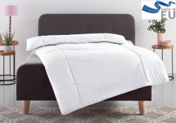 Microfaserbettdecke, »Microlux«, Traumecht, Füllung: Polyester, Bezug: *Von Testschläfern im Juni 2013 mit »GUT« (1,8) bewertet (getestet wurde das 4-Jahreszeiten-Bett in der Grösse 135/200), kochfest bis 95 °C, zum Spitzenpreis!