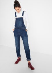 Jeans-Latzhose mit extra Weite
