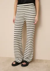 Tamaris Strickhose luftige Hose mit trendigem Muster und lässigem Schnitt