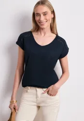 STREET ONE Kurzarmshirt Sommershirt mit V-Neck und Crochet-Details
