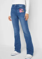 bonprix Bootcut-Jeans Slim Fit Passform, High Waist, mit Stickerei