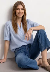 STREET ONE Kurzarmbluse Chambray Bluse mit Splitneck und Elastiksaum