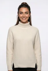 RICHROYAL Rollkragenpullover mit Seitenschlitzen, locker geschnitten, zeitlos