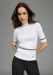 Bruno Banani Kurzarmpullover aus Rippstrick, mit Kontrast-Details, figurbetonte Passform