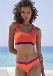 s.Oliver Bikini-Hose »Yella«, mit kontrastfarbenen Details und V-Bund