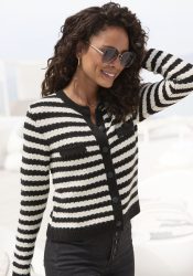 LASCANA Strickjacke mit Streifenmuster, Kontrastbündchen, markante Knopfleiste