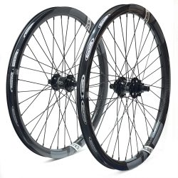 Paar Räder Excess EXE-3 ISO Cruiser
