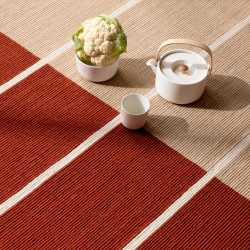 Handgetufteter Designer Teppich „Tiibet Burns Orange“ aus 100% Wolle, verschiedene Grössen MARIMEKKO