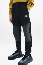 Nike Sportswear Tech Fleece Sweathose - Black + Dark Smoke Grey XL Kids