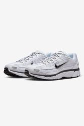 Nike P-6000 Sneaker - White + Black + Metallic Silver EU42.5 Herren
