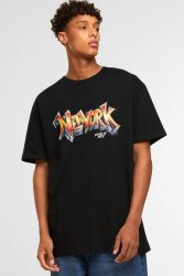 Upscale New York Graffiti T-Shirt - Black M Herren