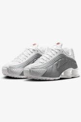 Nike Shox R4 Sneaker - White + Metallic Silver EU35.5 Kids