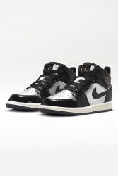 Jordan Jordan 1 Kids Sneaker - Black + Metallic Silver + Metallic Gold EU31