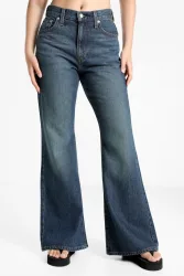 Levi's Cinch Flare Jeans L32 - Healing Hour 26/32 Damen