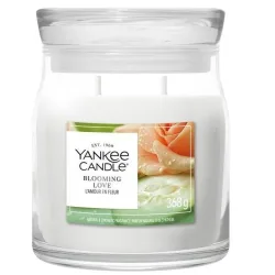 Yankee Candle Blooming Love Duftkerze (368g)