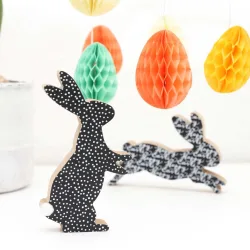 Papierdrachen Ostern-Holzaufsteller Hasen mit Puschelschwanz (3 Stk)