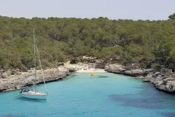 Playa Mondragó