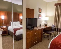 Comfort Suites Newark