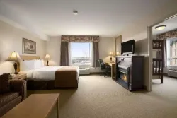 Super 8 by Wyndham, Fort Nelson BC