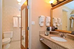 Best Western Plus Midwest Inn