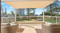 Narrowneck Court
