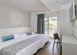Hotel Oasis Park Splash