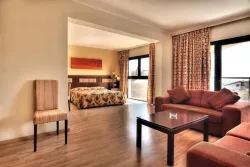 Livadhiotis City Hotel