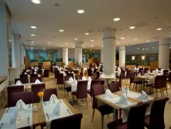 City Hotel