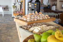 Ampelia Hotel