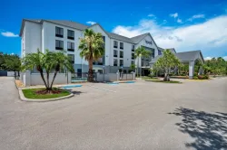 Spark by Hilton Fort Myers