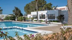 Es Pins Bungalows