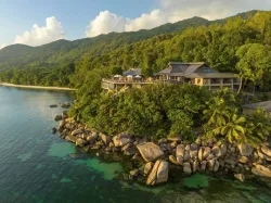 Coco de Mer & Black Parrot Suites