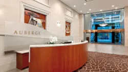 Auberge Vancouver Hotel