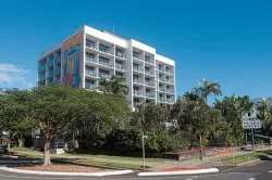 Cairns Plaza Hotel