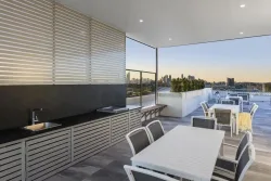 Oaks Woolloongabba