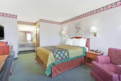 Super 8 by Wyndham Tucson Downtown Convention Center
