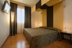 Card International Hotel