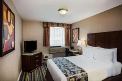 Ramada by Wyndham Vancouver Downtown