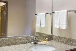 Days Inn by Wyndham Panama City/Callaway