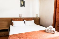 Dini Chance GmbH, RUMÄNIEN, 3 Tage für 2 im Est Hotel Bukarest, Reisen, Reiseschein, Reisescheine, Reisegutschein, Reisegutscheine, Hotelgutschein, Hotelgutscheine, Urlaubsgutschein, Urlaubsgutscheine, Kurzurlaub, Kurzurlaube, Kurzreise, Kurzreisen
