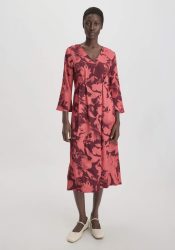hessnatur Damen Print Kleid Midi Relaxed aus LENZING™ ECOVERO™Viskose - braun Grösse36